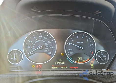 2015 BMW 328 Xi Sulev z USA, uszkodzony, nr VIN WBA3B5G58FNS19710